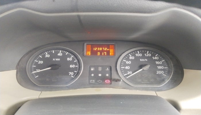 2013 Nissan Terrano XL (D), Diesel, Manual, 1,23,872 km, interior