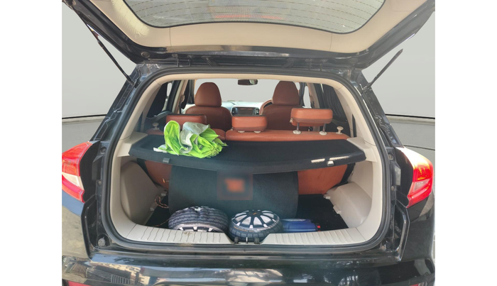 2021 Mahindra XUV300 W8 (O) 1.2 PETROL, Petrol, Manual, 57,697 km, exterior