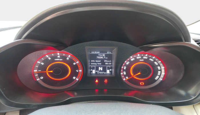 2021 Mahindra XUV300 W8 (O) 1.2 PETROL, Petrol, Manual, 57,697 km, interior