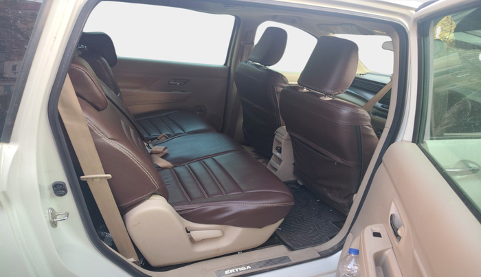 2024 Maruti Ertiga ZXI (O) CNG, Petrol, Manual, 43,800 km, interior