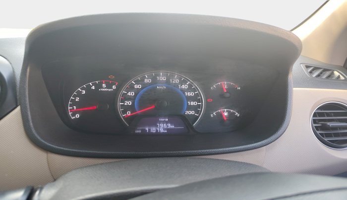 2015 Hyundai Grand i10 MAGNA 1.1 CRDI, Diesel, Manual, 71,079 km, interior