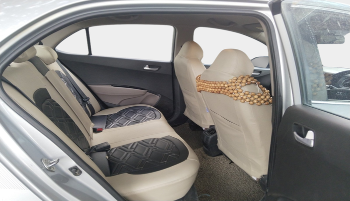 2019 Hyundai Xcent SX 1.2, Petrol, Manual, 1,27,712 km, interior