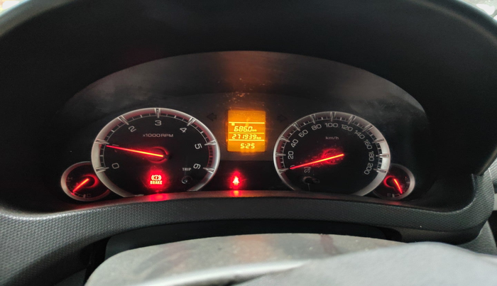 2015 Maruti Swift VDI, Diesel, Manual, 2,71,939 km, interior