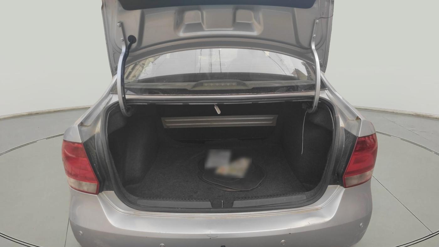 2012 Volkswagen Vento HIGHLINE 1.6 MPI, Petrol, Manual, 70,225 km, exterior