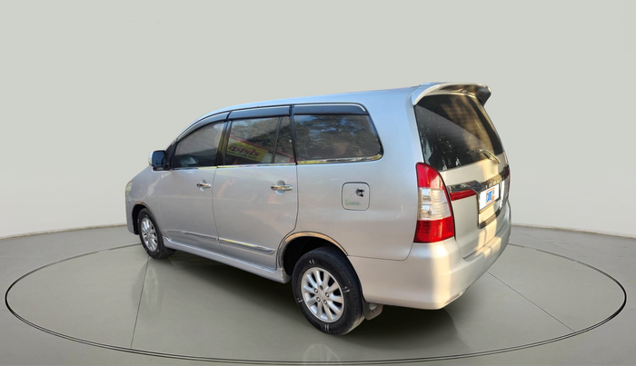 2014 Toyota Innova 2.5 VX 8 STR, Diesel, Manual, 2,77,802 km, exterior