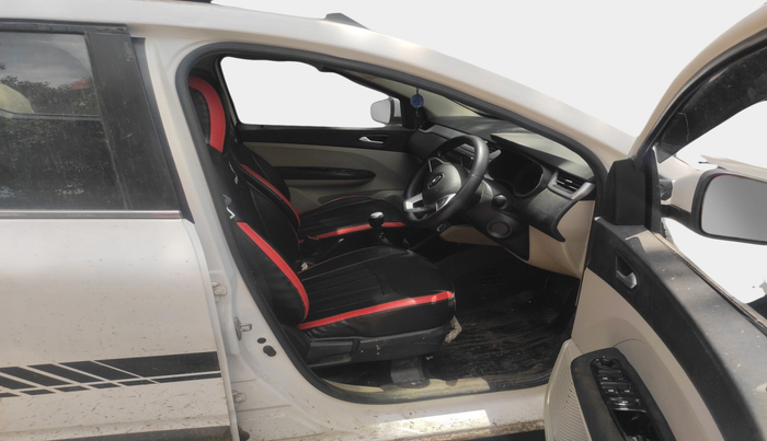 2020 Renault TRIBER RXZ, Petrol, Manual, 47,475 km, interior