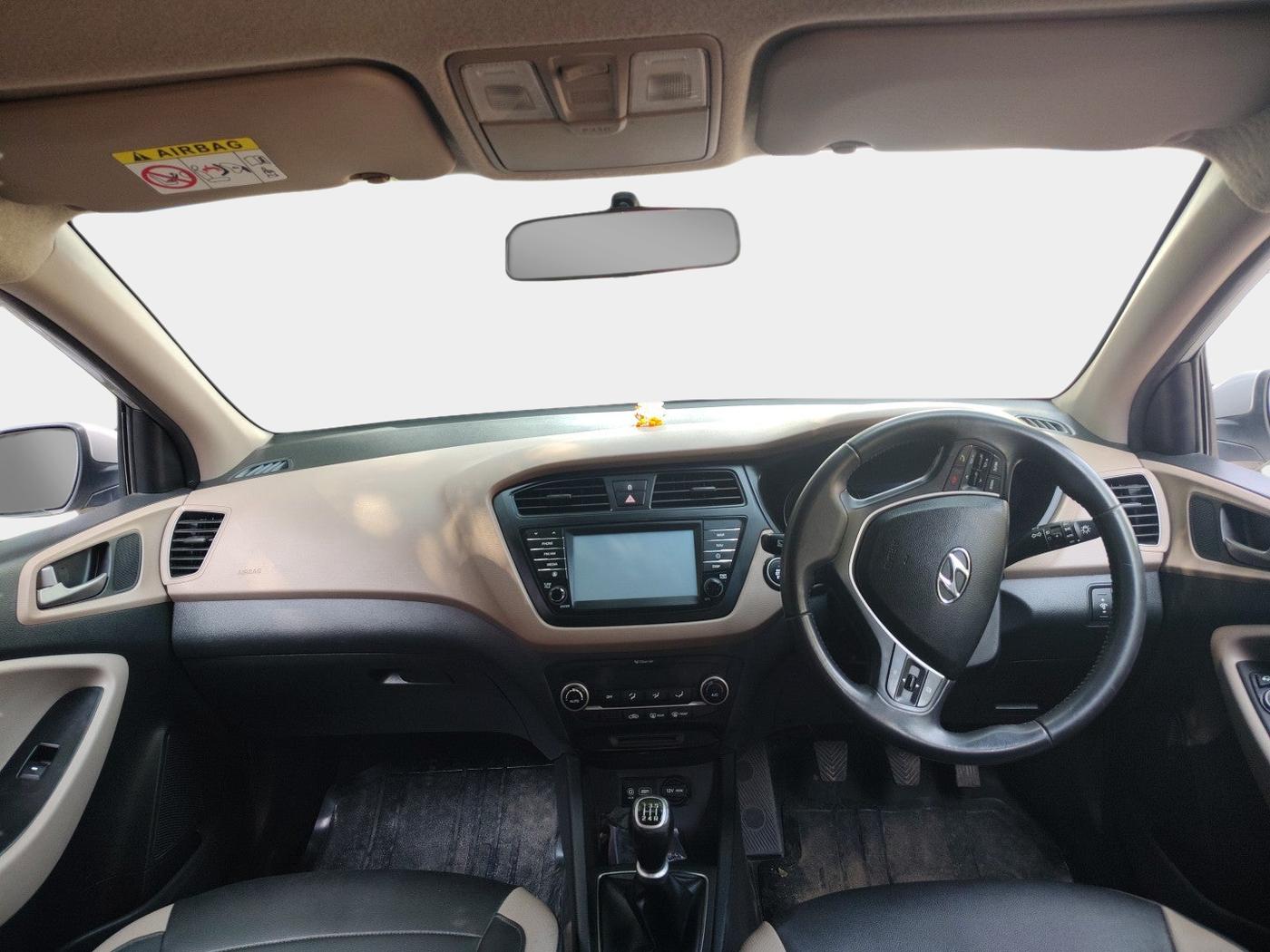 2017 Hyundai Elite i20 ASTA 1.2 (O), Petrol, Manual, 49,370 km, interior