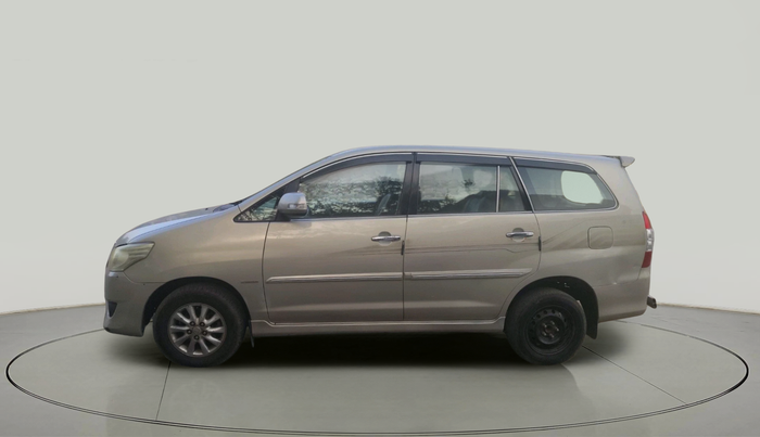 2012 Toyota Innova VX 2.5 8 STR, Diesel, Manual, 3,79,571 km, exterior