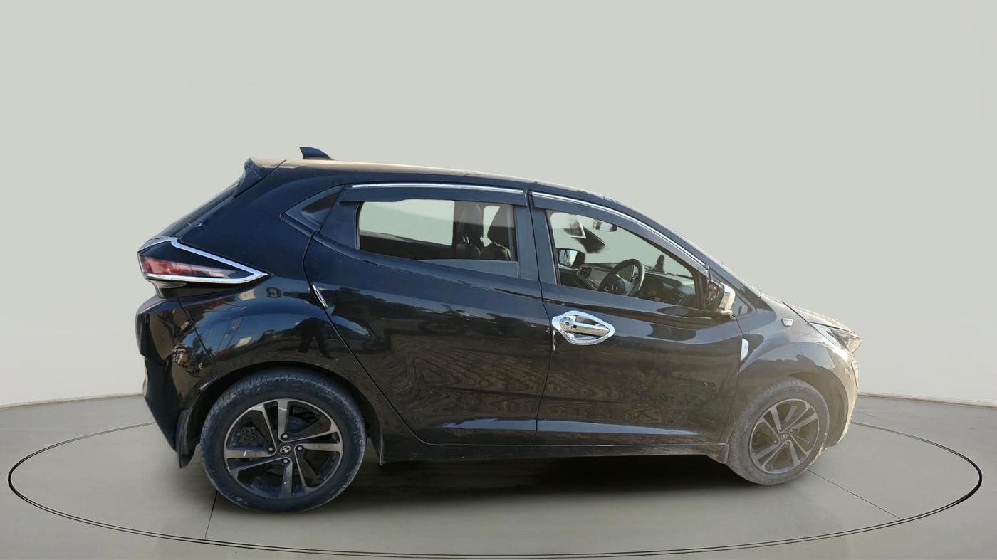 2024 Tata ALTROZ XZ Plus (S) Dark Edition, CNG, Manual, 38,203 km, exterior