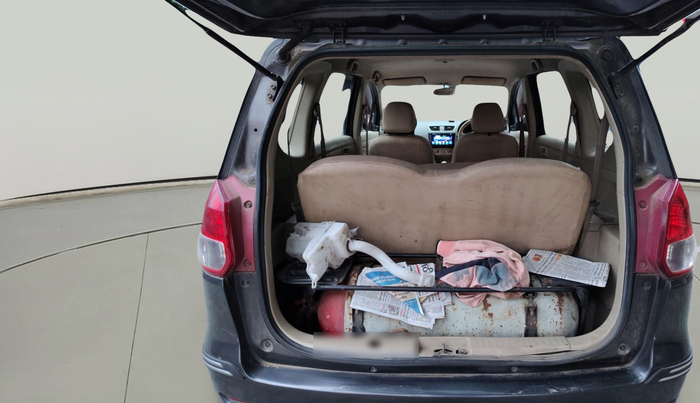 2013 Maruti Ertiga LXI CNG, Petrol, Manual, 1,79,594 km, exterior