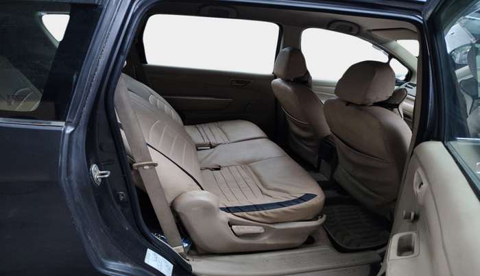 2013 Maruti Ertiga LXI CNG, Petrol, Manual, 1,79,594 km, interior