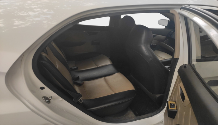 2014 Hyundai Eon D-LITE+, Petrol, Manual, 51,904 km, interior