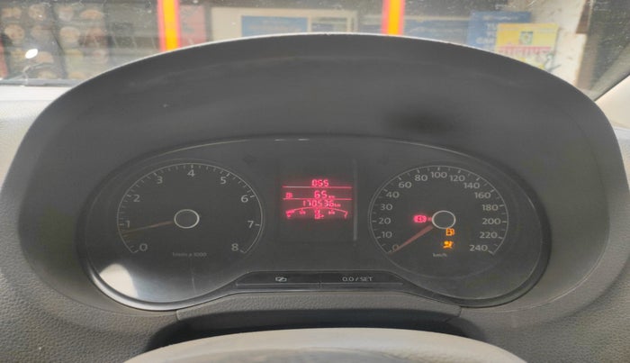 2011 Volkswagen Vento HIGHLINE 1.6 MPI, Petrol, Manual, 1,70,536 km, interior