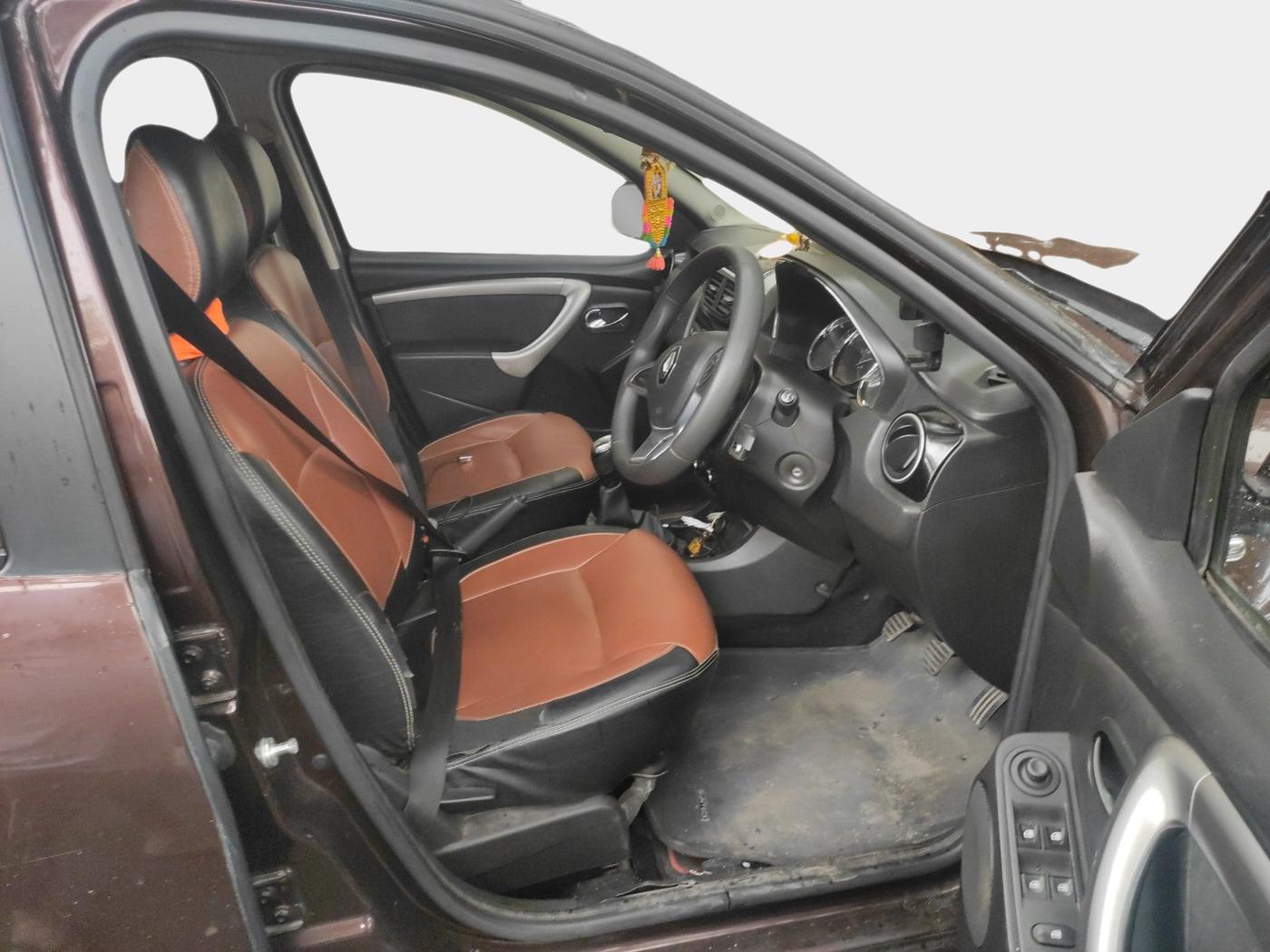 2019 Renault Duster 85 PS RXS MT DIESEL, Diesel, Manual, 1,15,600 km, interior