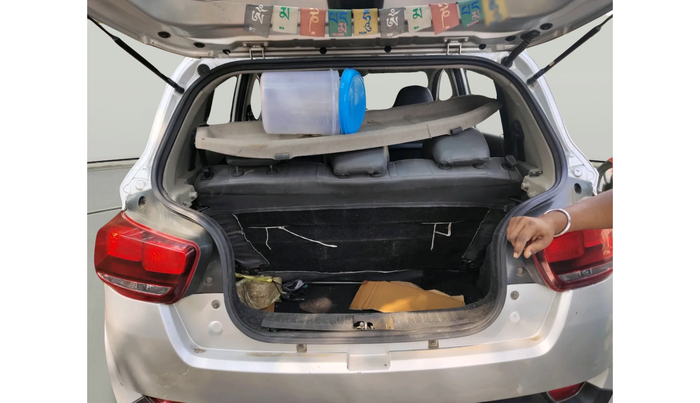 2016 Mahindra Kuv100 K8 6 STR, Petrol, Manual, 1,30,546 km, exterior