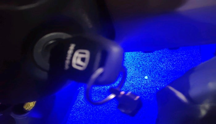 2016 Honda Amaze 1.2L I-VTEC SX, Petrol, Manual, 1,40,286 km, interior