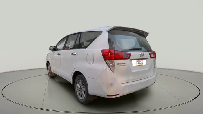 2017 Toyota Innova Crysta 2.4 VX 7 STR, Diesel, Manual, 1,18,297 km, exterior