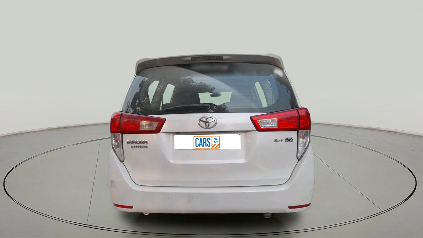 2017 Toyota Innova Crysta 2.4 VX 7 STR, Diesel, Manual, 1,18,297 km, exterior