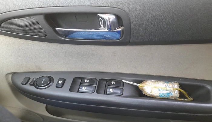 2013 Hyundai i20 MAGNA 1.2, Petrol, Manual, 68,182 km, interior