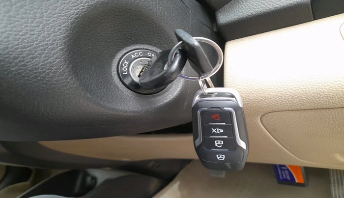 2014 Hyundai Eon ERA +, Petrol, Manual, 1,36,433 km, interior