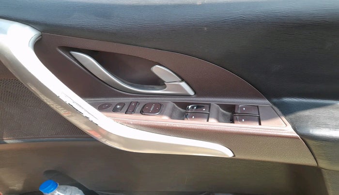 2013 Mahindra XUV500 W8, Diesel, Manual, 96,253 km, interior