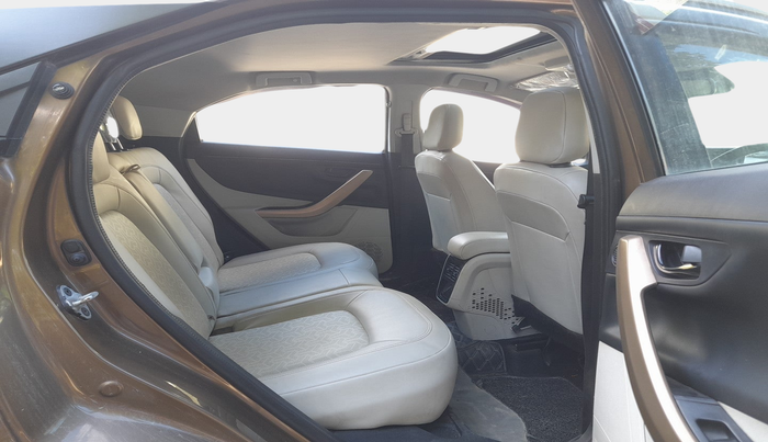 2022 Tata NEXON XZ PLUS (PREMIUM) PETROL JET, Petrol, Manual, 82,595 km, interior