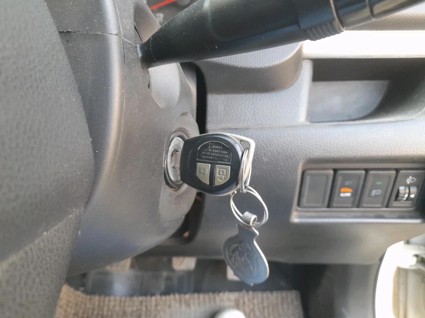 2013 Maruti Swift VXI, Petrol, Manual, 88,561 km, interior