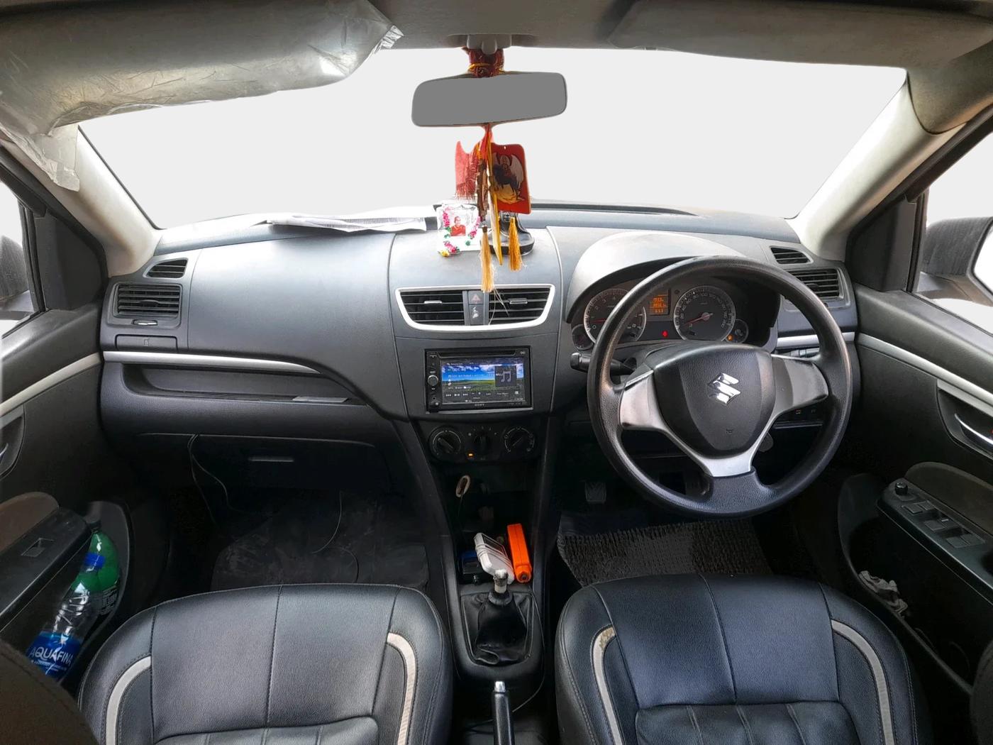 2013 Maruti Swift VXI, Petrol, Manual, 88,561 km, interior