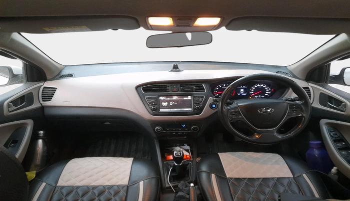 2018 Hyundai Elite i20 ASTA 1.2 (O), Petrol, Manual, 1,00,609 km, interior