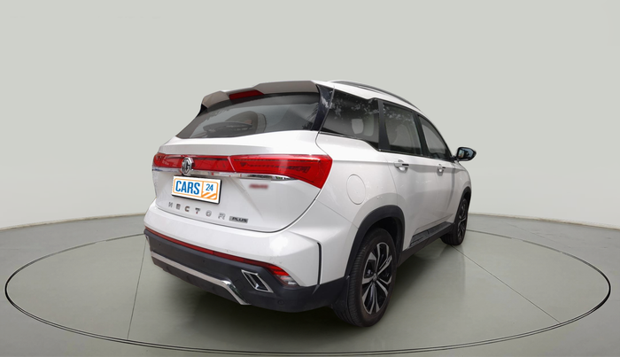 2024 MG HECTOR PLUS SAVVY PRO 1.5 TURBO CVT 6 STR, Petrol, Automatic, 2,812 km, exterior