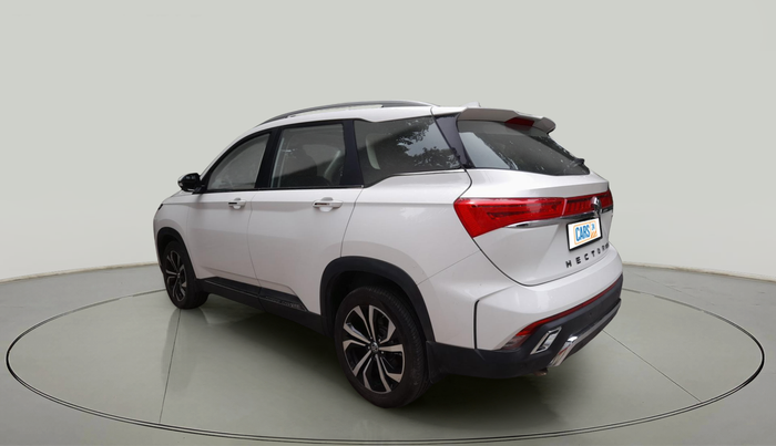 2024 MG HECTOR PLUS SAVVY PRO 1.5 TURBO CVT 6 STR, Petrol, Automatic, 2,812 km, exterior
