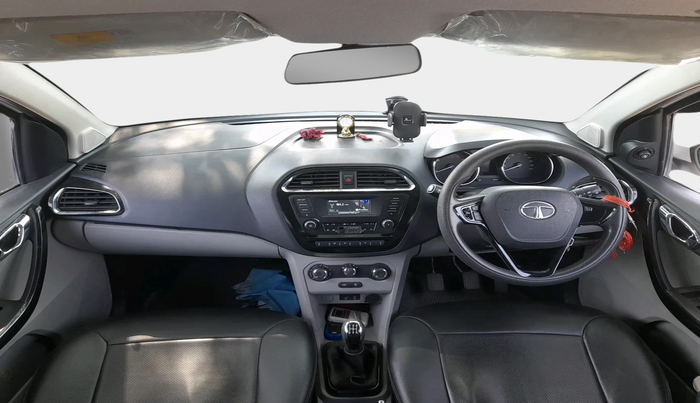 2019 Tata Tiago XZ PETROL, Petrol, Manual, 22,335 km, interior