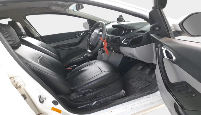 2019 Tata Tiago XZ PETROL, Petrol, Manual, 22,335 km, interior