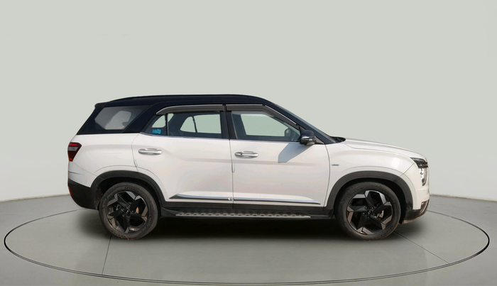 2021 Hyundai ALCAZAR 1.5 SIGNATURE (O) AT 6STR DUAL TONE, Diesel, Automatic, 72,719 km, exterior