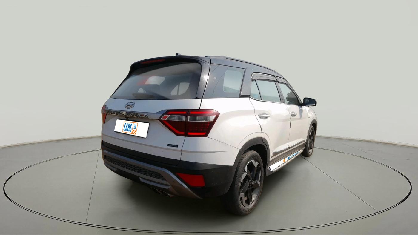 2021 Hyundai ALCAZAR 1.5 SIGNATURE (O) AT 6STR DUAL TONE, Diesel, Automatic, 72,719 km, exterior