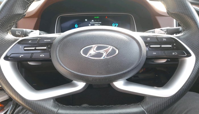 2021 Hyundai ALCAZAR 1.5 SIGNATURE (O) AT 6STR DUAL TONE, Diesel, Automatic, 72,719 km, interior