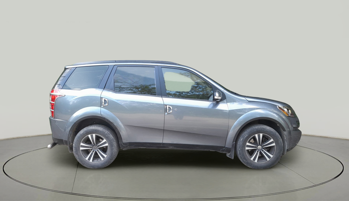 2014 Mahindra XUV500 W6, Diesel, Manual, 58,640 km, exterior