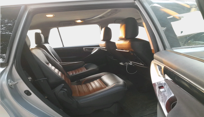 2017 Toyota Innova Crysta 2.4 VX 7 STR, Diesel, Manual, 81,042 km, interior