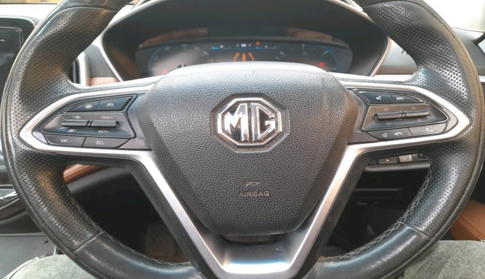 2021 MG HECTOR PLUS SHARP 2.0 DIESEL TURBO MT 6-STR, Diesel, Manual, 1,08,679 km, interior