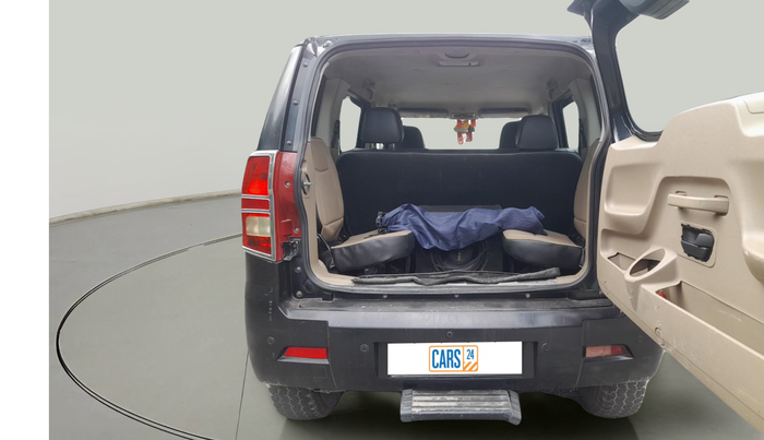 2018 Mahindra TUV300 T10, Diesel, Manual, 1,13,895 km, exterior