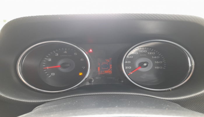 2018 Mahindra TUV300 T10, Diesel, Manual, 1,13,895 km, interior