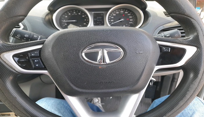 2016 Tata Tiago XZ PETROL, Petrol, Manual, 82,397 km, interior