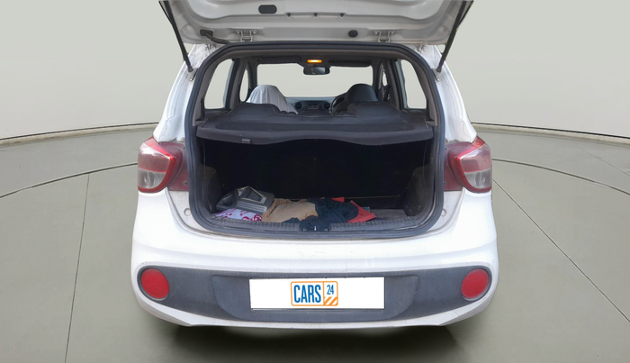 2018 Hyundai Grand i10 MAGNA U2 1.2 CRDI, Diesel, Manual, 1,33,103 km, exterior