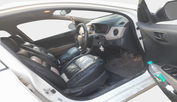 2018 Hyundai Grand i10 MAGNA U2 1.2 CRDI, Diesel, Manual, 1,33,103 km, interior