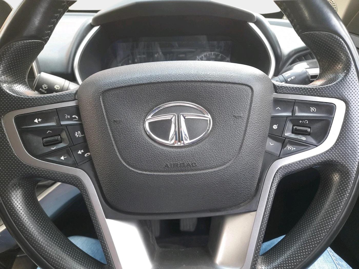 2019 Tata Harrier XZ 2.0L, Diesel, Manual, 72,740 km, interior