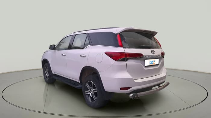 2018 Toyota Fortuner 2.8 4X2 MT, Diesel, Manual, 84,647 km, exterior