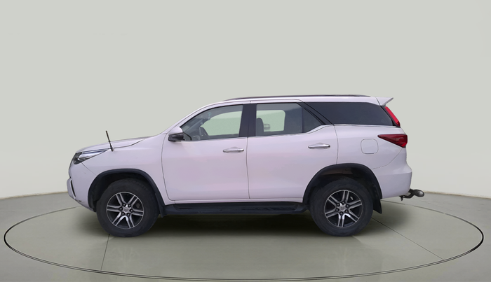 2018 Toyota Fortuner 2.8 4X2 MT, Diesel, Manual, 84,647 km, exterior