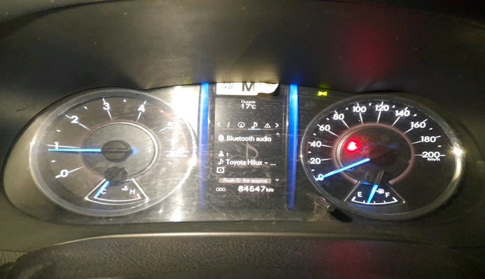 2018 Toyota Fortuner 2.8 4X2 MT, Diesel, Manual, 84,647 km, interior