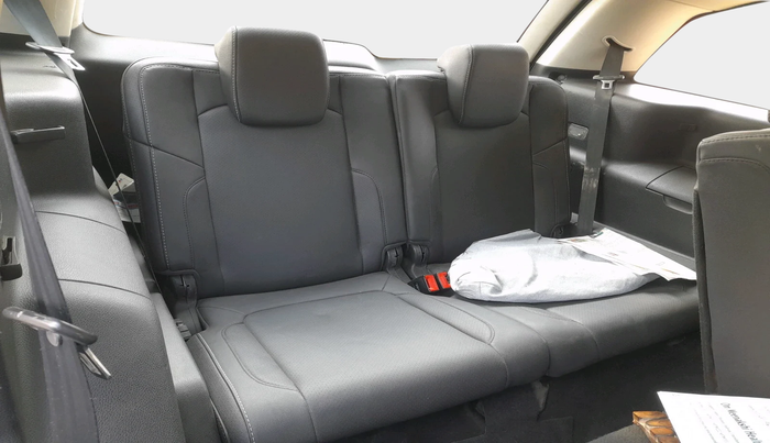 2018 Tata Hexa XT 4X2 7 STR, Diesel, Manual, 73,410 km, interior