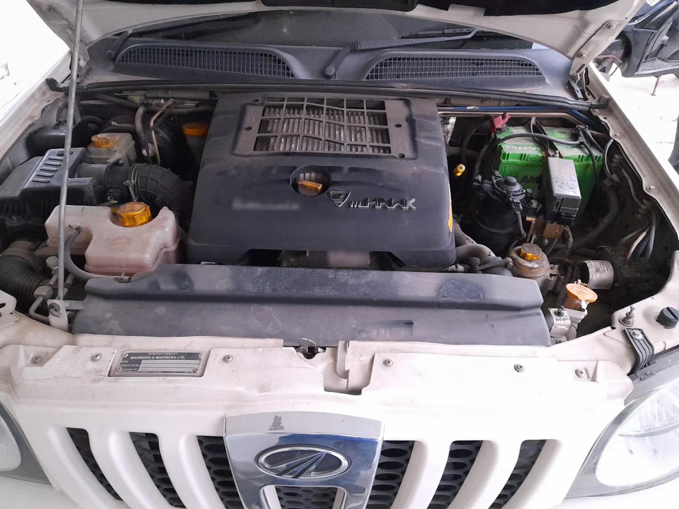 2013 Mahindra Scorpio VLX 2WD AIRBAG BS-III, Diesel, Manual, 52,176 km, exterior